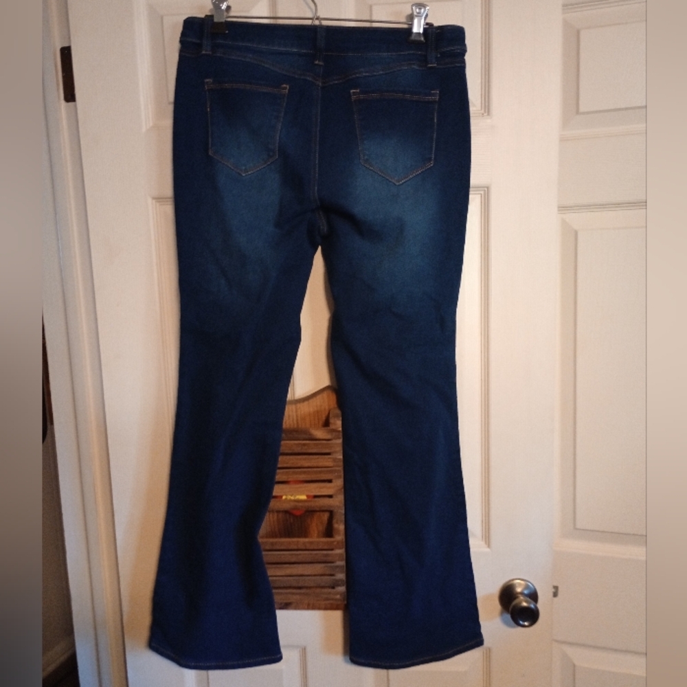 Classic AB Denim Blue Flared Leg Women's Jeans Size 14 - Picture 2 of 4
